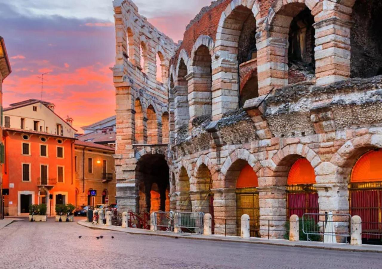 -Near Arena & Giuletta- Pet Friendly Mazzini Palace 베로나 외부 사진