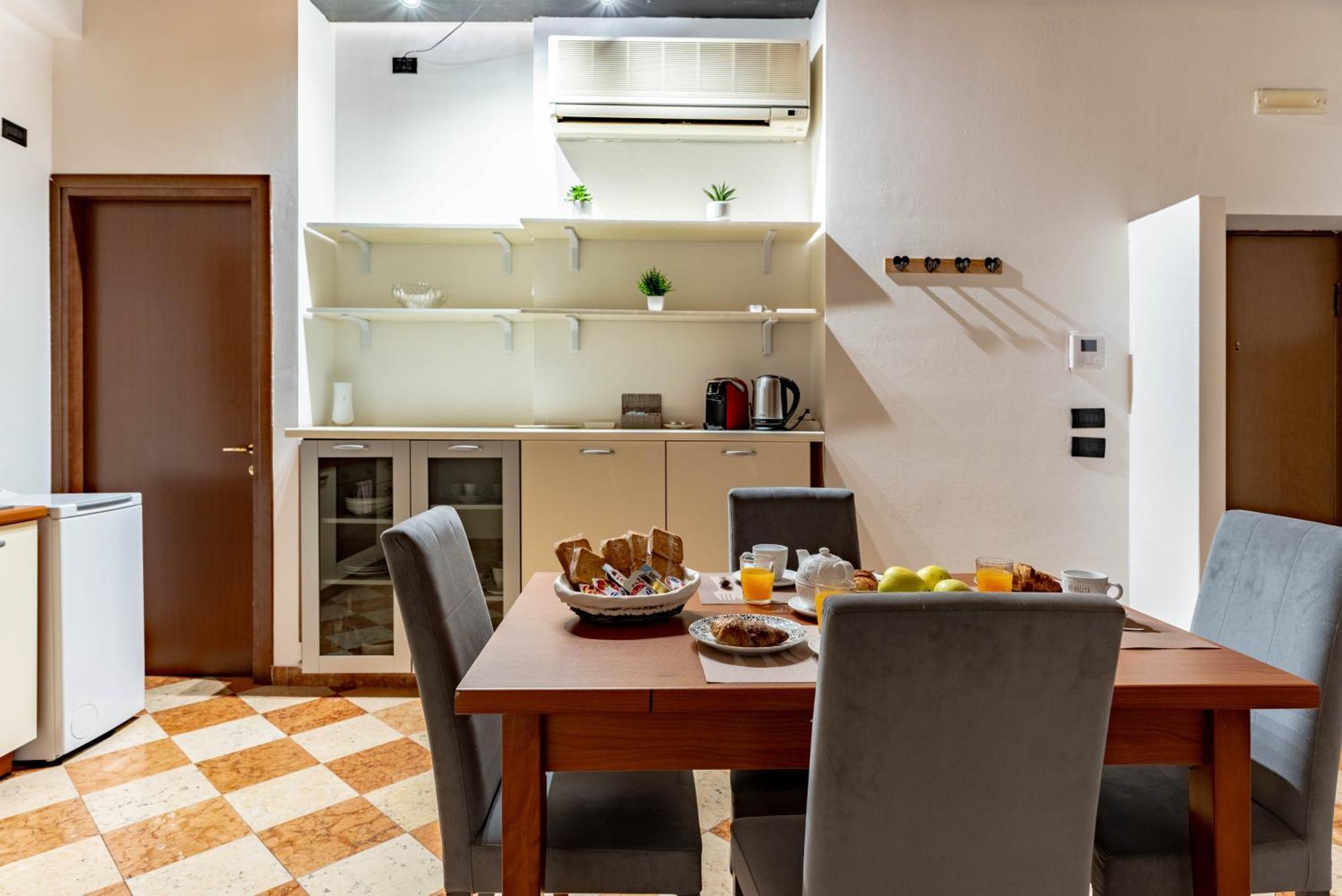 -Near Arena & Giuletta- Pet Friendly Mazzini Palace 베로나 외부 사진