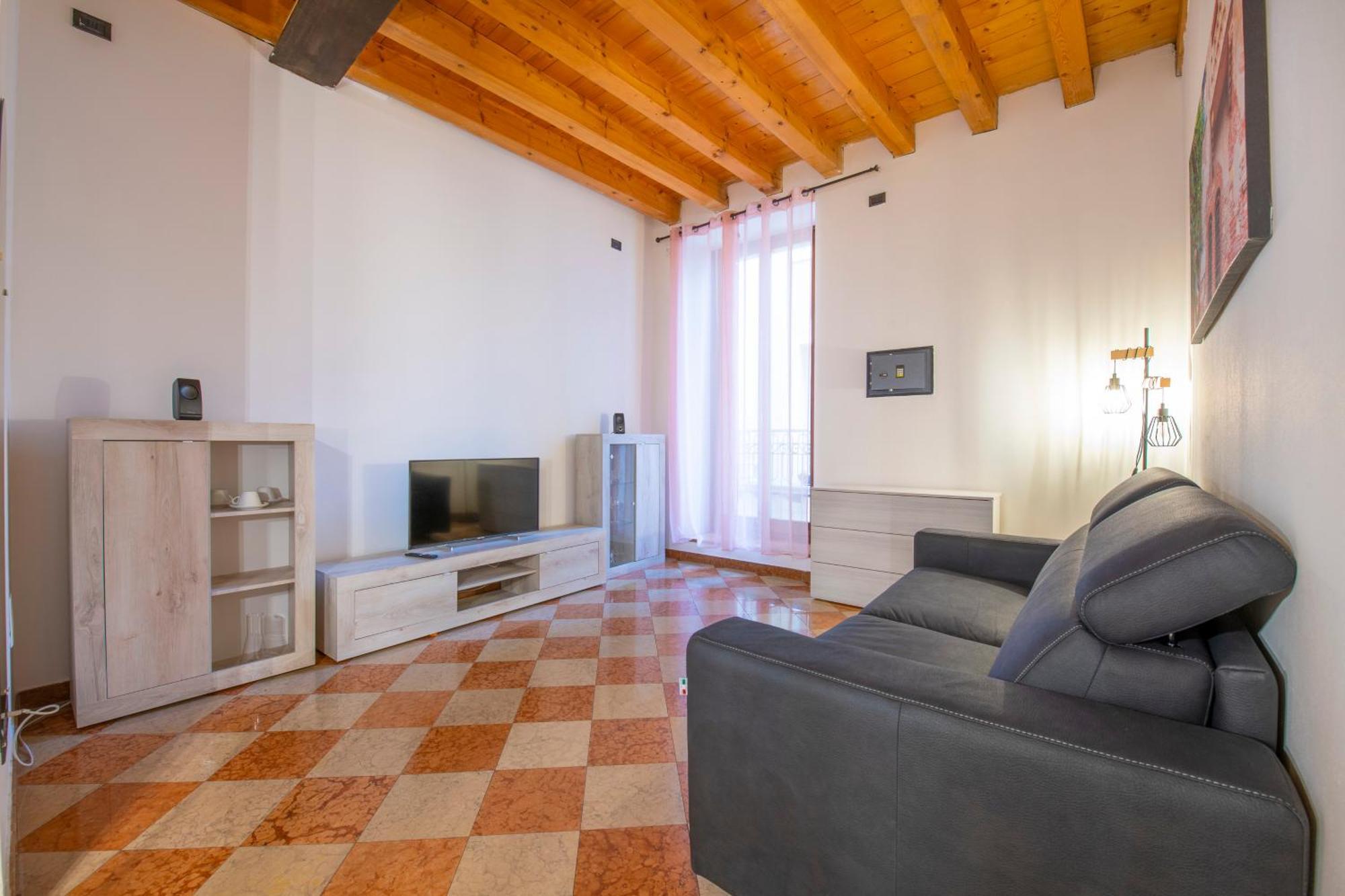 -Near Arena & Giuletta- Pet Friendly Mazzini Palace 베로나 외부 사진
