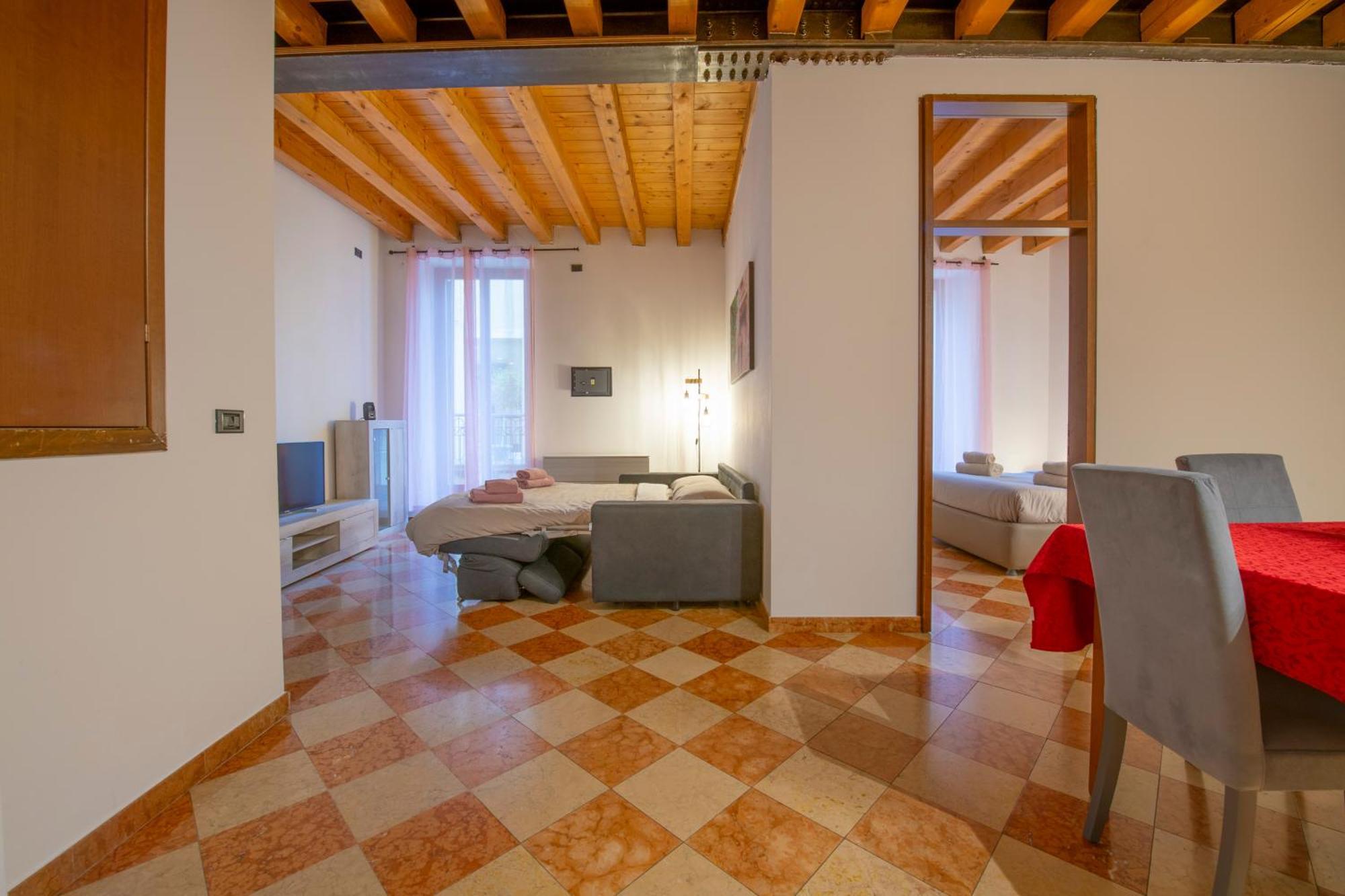 -Near Arena & Giuletta- Pet Friendly Mazzini Palace 베로나 외부 사진